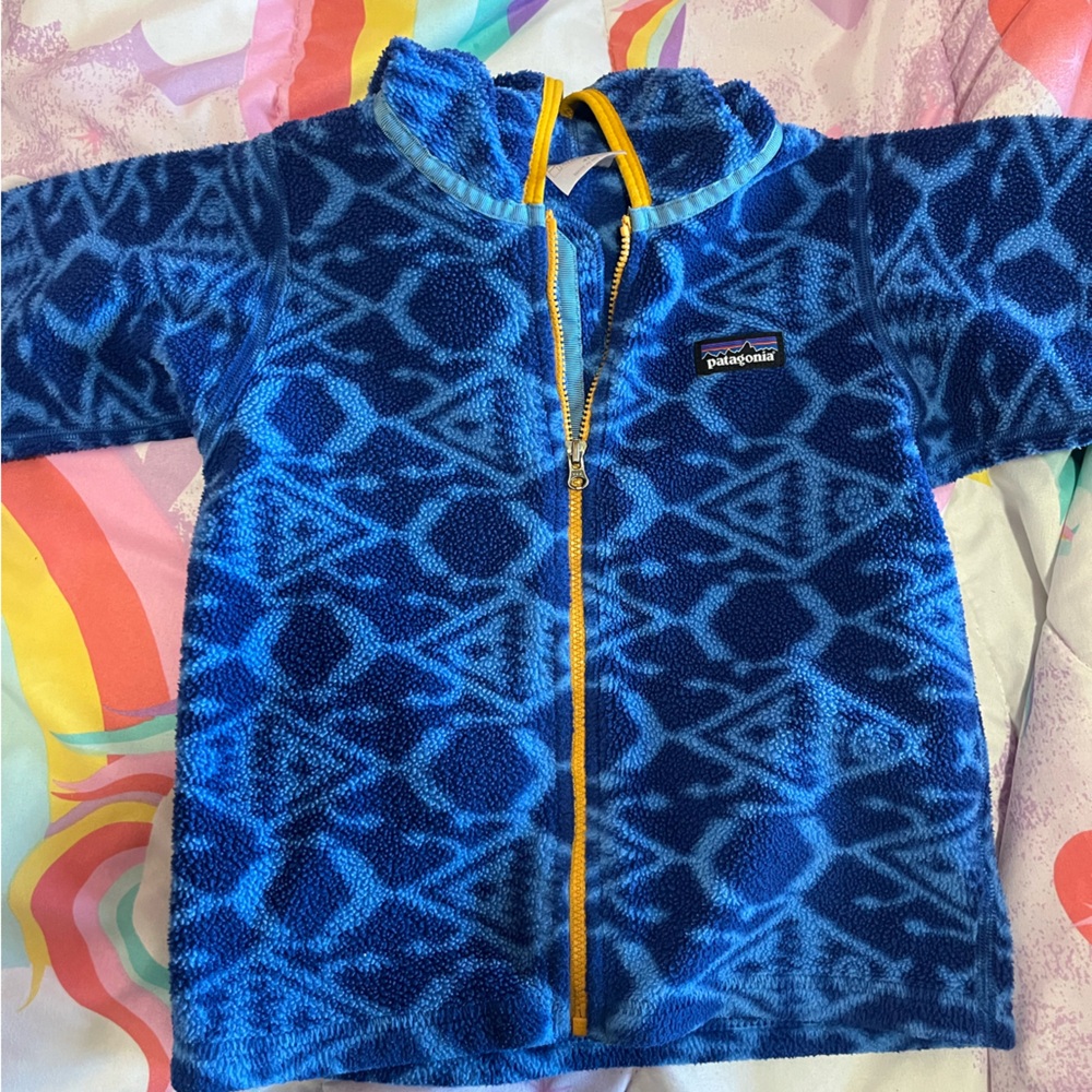 Patagonia Kids Blue Geometric sweater size 4T